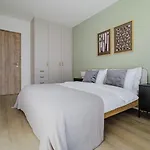 Blueground 7 Furnished Close To Offices Prg-27 Apartament *