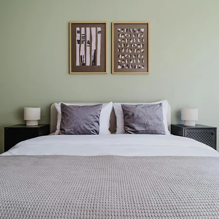 Blueground 7 Furnished Close To Offices Prg-27 Apartament *
